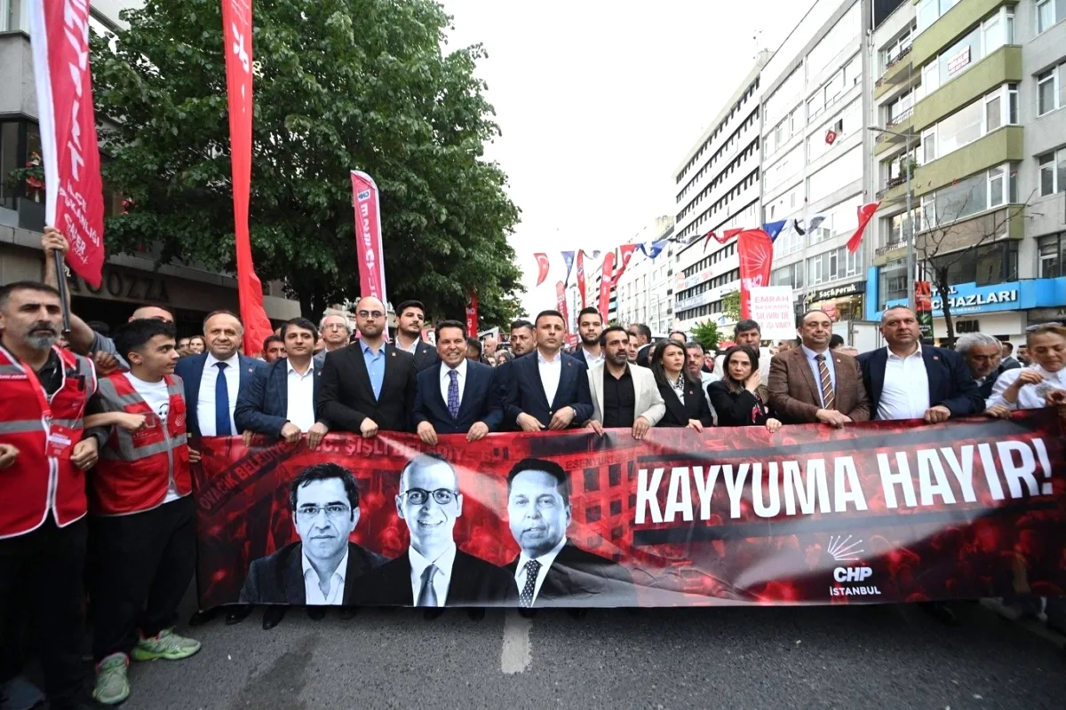 CHP Kartal Kadın Kolu'ndan Şişli'de Demokrasi ve Hukuk Vurgusu CHP Kartal Kadın Kolu'ndan Şişli'de Demokrasi ve Hukuk Vurgusu
