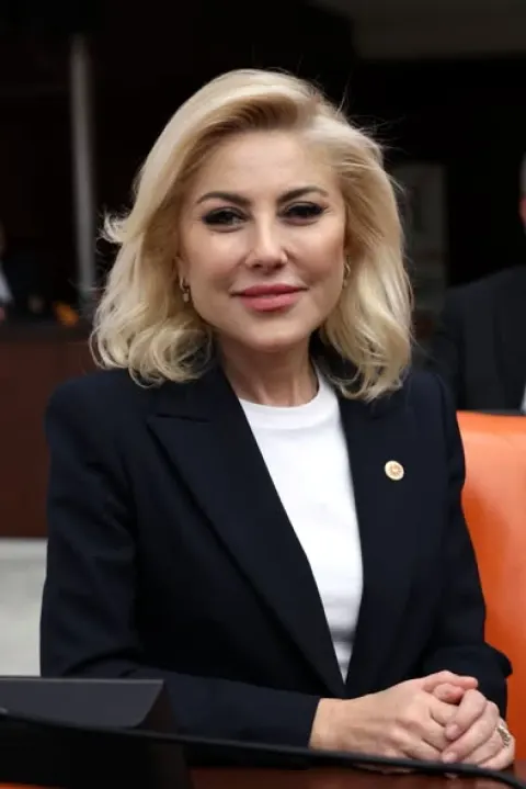 AK Parti İzmir Milletvekili Bursalı, TBMM Genel Kurul Çalışmalarını Paylaştı