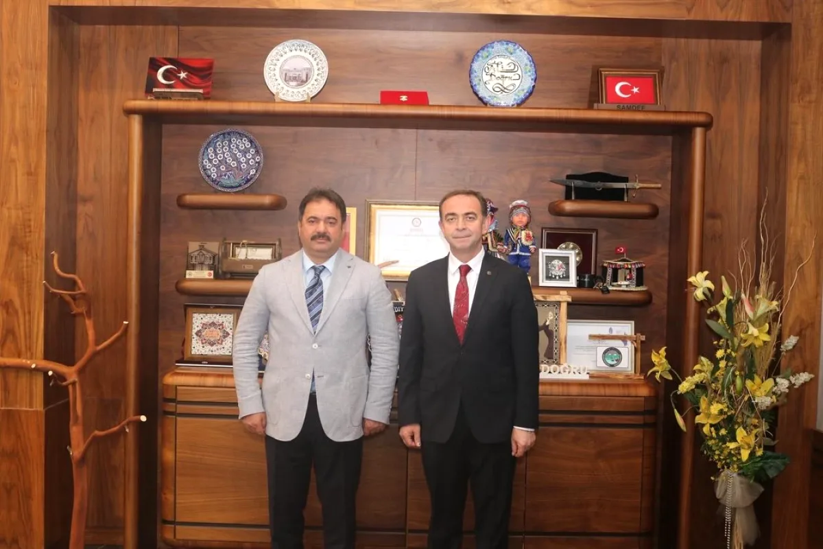 Keles'te Güvenlik İş Birliği: Başkan Doğru'dan Emniyet Müdürü Gökçe'ye Ziyaret Keles'te Güvenlik İş Birliği: Başkan Doğru'dan Emniyet Müdürü Gökçe'ye Ziyaret