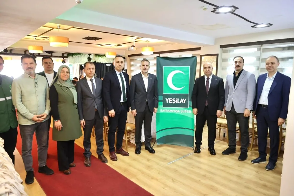 Bayrampaşa'da Yeşilay Kulüpleri Toplantısı: Yeni Dönem Planları Masaya Yatırıldı Bayrampaşa'da Yeşilay Kulüpleri Toplantısı: Yeni Dönem Planları Masaya Yatırıldı