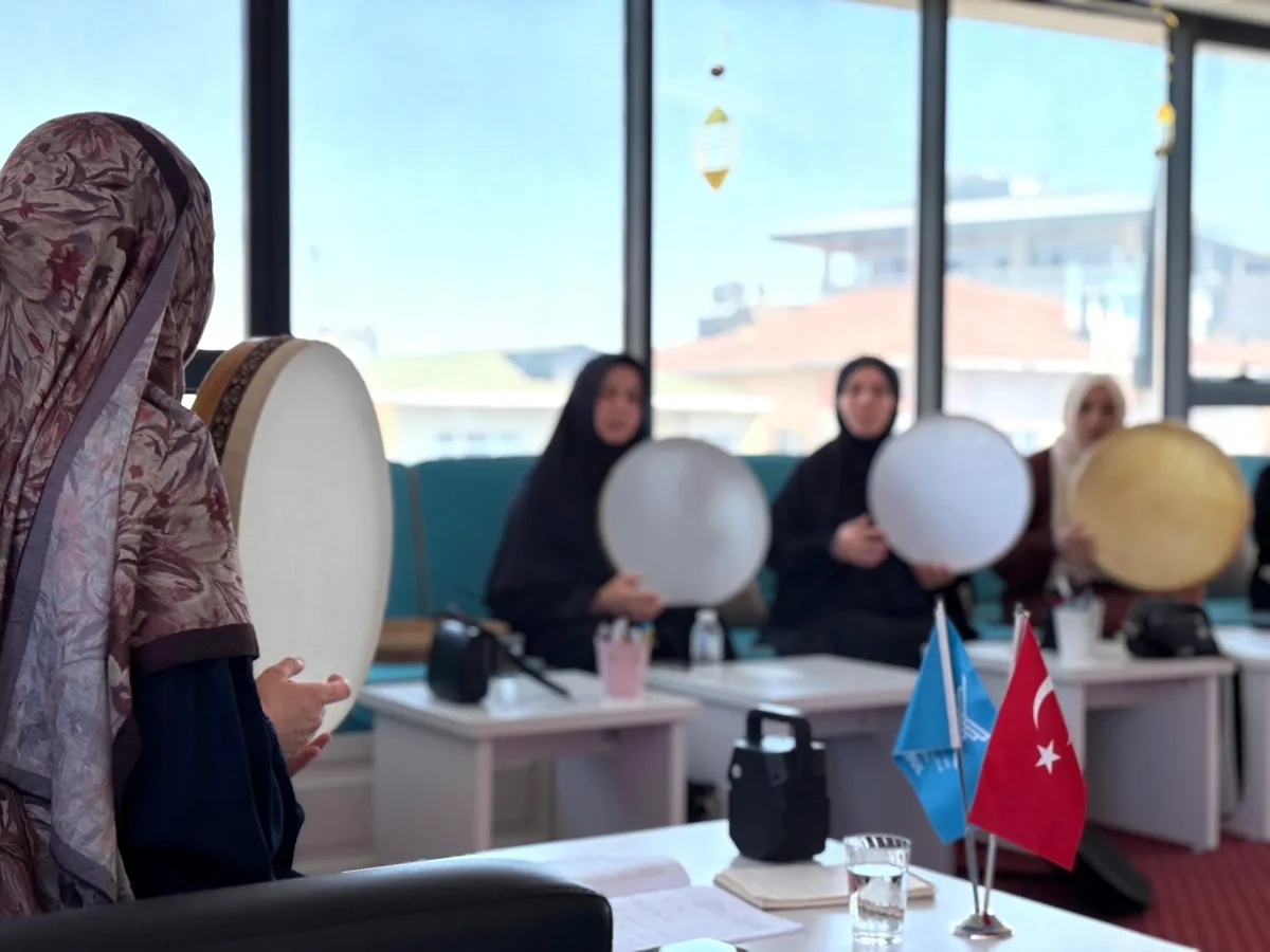 TÜGVA Pendik Kadınlara 'Hünerhane' Kurslarıyla Buluşuyor TÜGVA Pendik Kadınlara 'Hünerhane' Kurslarıyla Buluşuyor