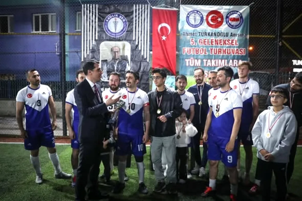 Ankara Sağlık Çalışanları Futbol Turnuvasında Şampiyon Belli Oldu Ankara Sağlık Çalışanları Futbol Turnuvasında Şampiyon Belli Oldu