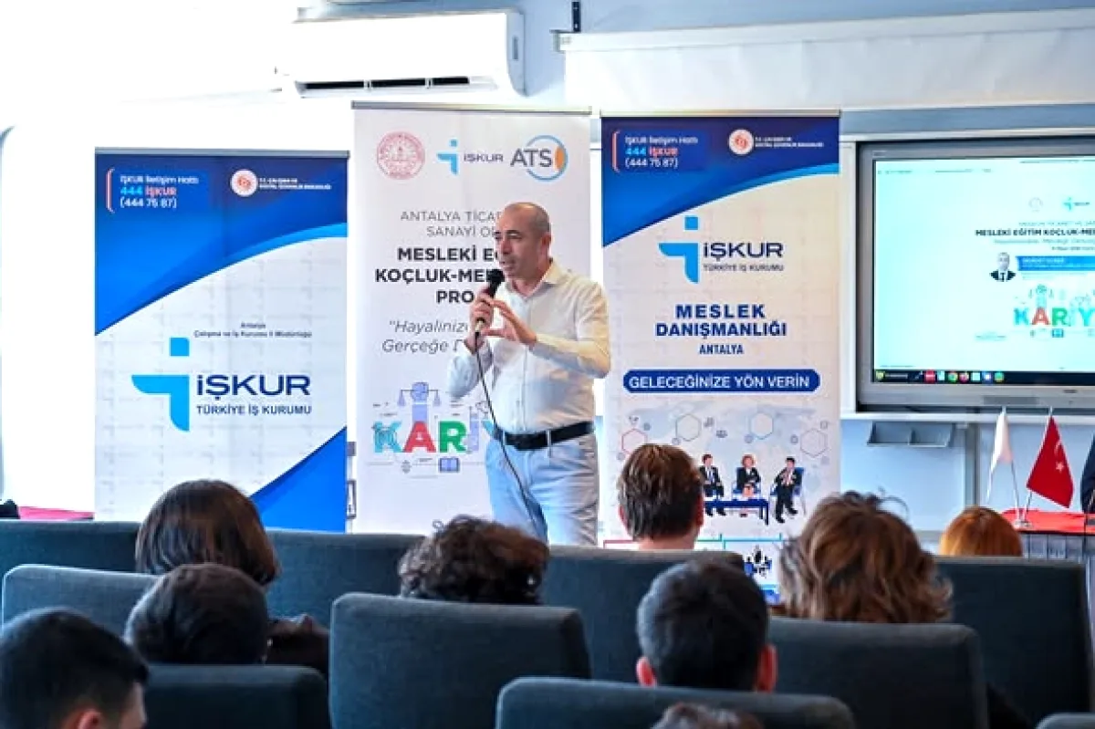 Antalya'da Öğrencilere Kariyer Rehberliği: ATSO ve İŞKUR'dan Ortak Proje Antalya'da Öğrencilere Kariyer Rehberliği: ATSO ve İŞKUR'dan Ortak Proje