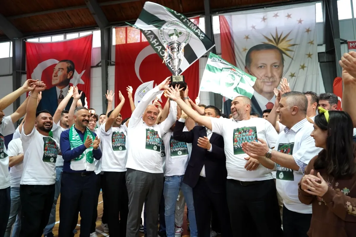 Kızılcahamam Belediye Spor Şampiyonluğu Protokolle Kutlandı Kızılcahamam Belediye Spor Şampiyonluğu Protokolle Kutlandı