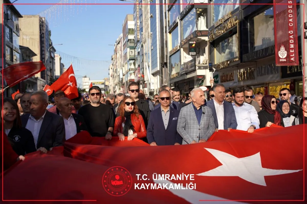 Ümraniye'de 19 Mayıs Gençlik Yürüyüşü Coşkuyla Kutlandı Ümraniye'de 19 Mayıs Gençlik Yürüyüşü Coşkuyla Kutlandı