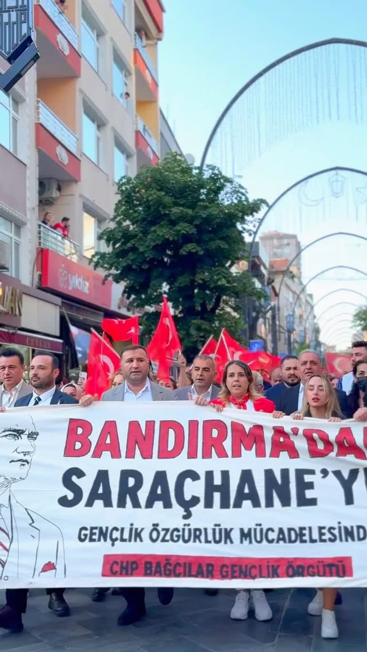 CHP Bağcılar'dan 19 Mayıs Mesajı: Umudu Büyütüyoruz CHP Bağcılar'dan 19 Mayıs Mesajı: Umudu Büyütüyoruz
