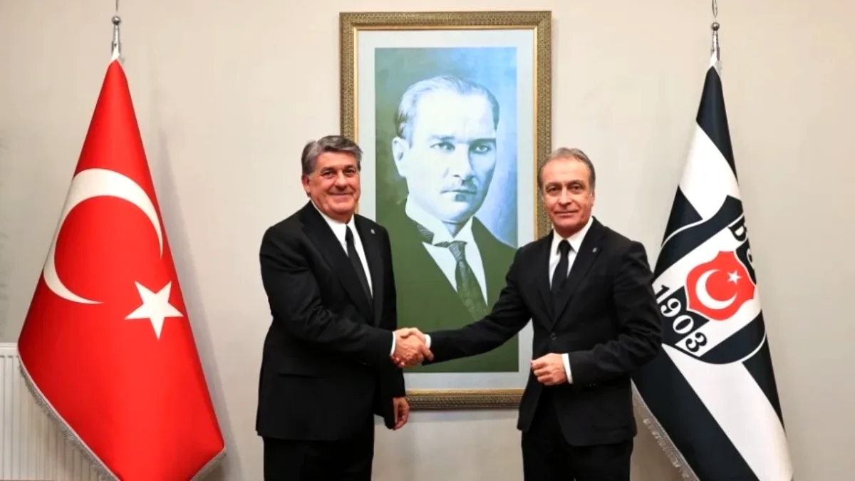 Beşiktaş'ta Yeni Dönem: Önder Özen Futbol Direktörü Oldu Beşiktaş'ta Yeni Dönem: Önder Özen Futbol Direktörü Oldu