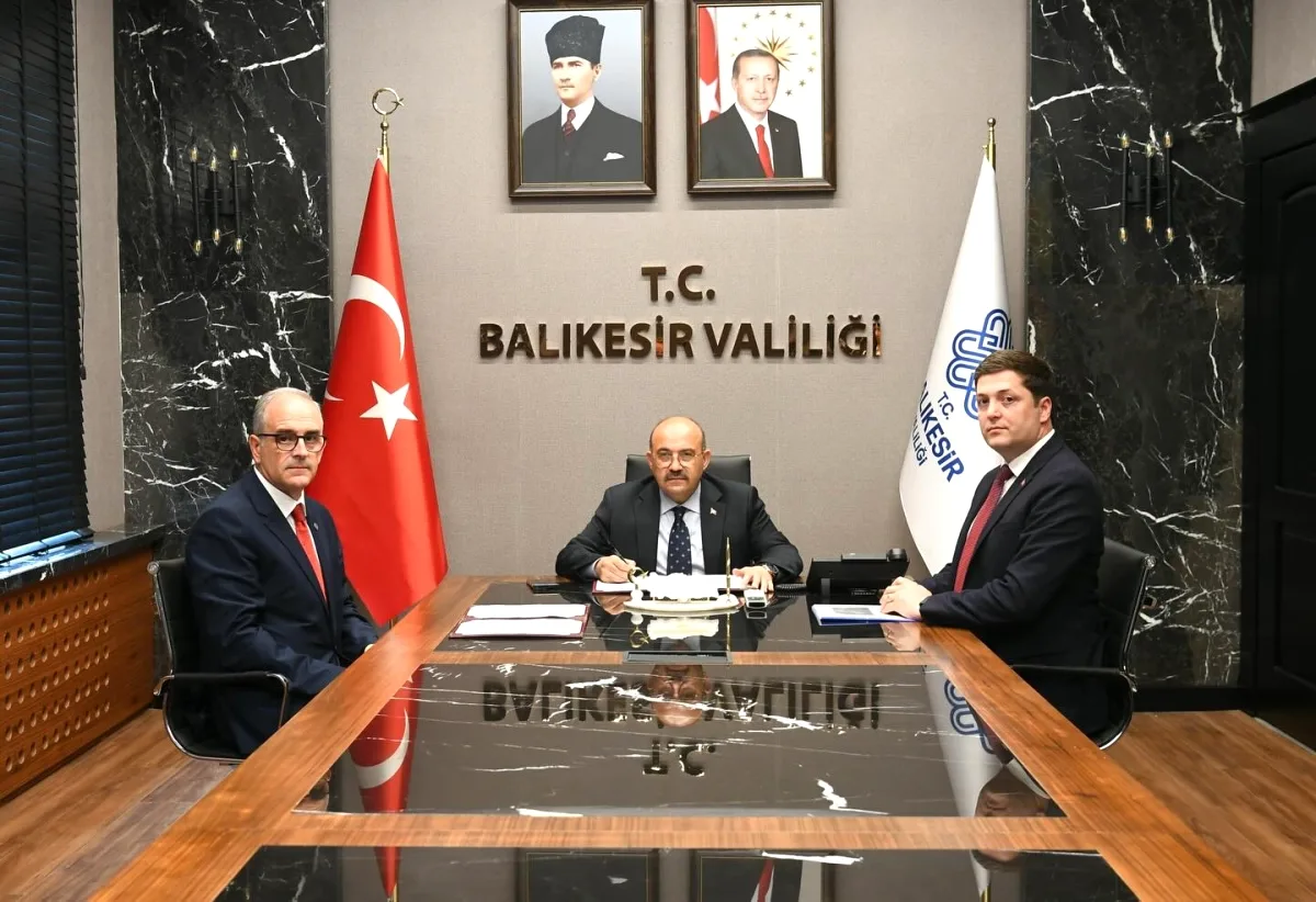 Bandırma Pertevniyal Hastanesi Aile Sağlığı Merkezi Oluyor Bandırma Pertevniyal Hastanesi Aile Sağlığı Merkezi Oluyor