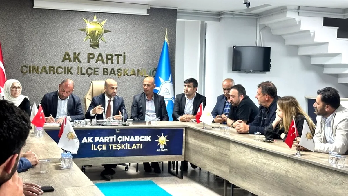 Çınarcık'ta AK Parti Danışma Meclisi Toplantısı Çınarcık'ta AK Parti Danışma Meclisi Toplantısı