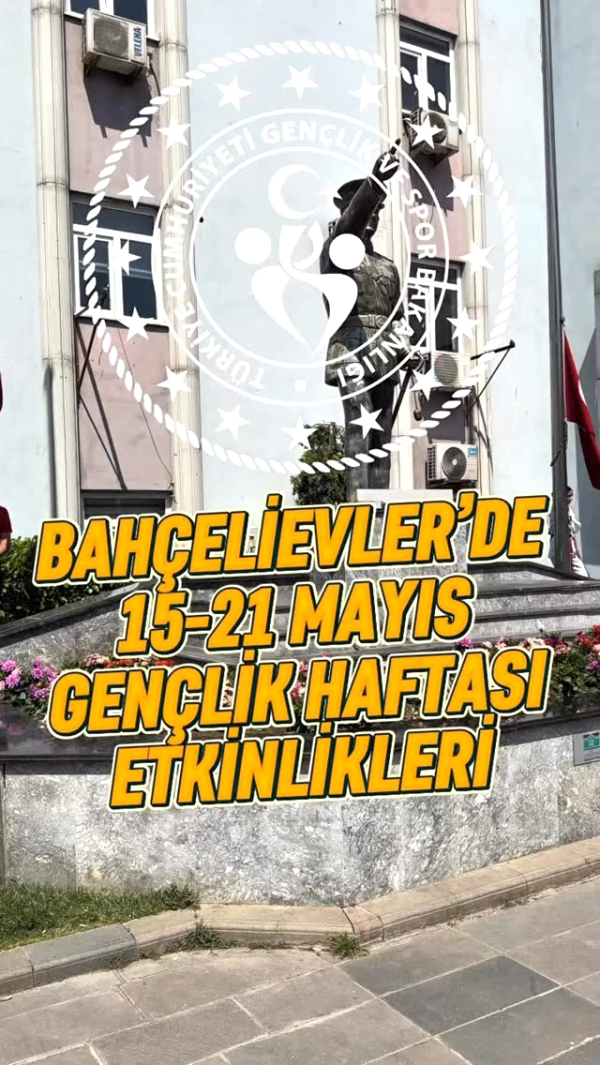 Bahçelievler'de Gençlik Haftası Coşkusu: Bayrak Altında Buluşan Gençler Bahçelievler'de Gençlik Haftası Coşkusu: Bayrak Altında Buluşan Gençler