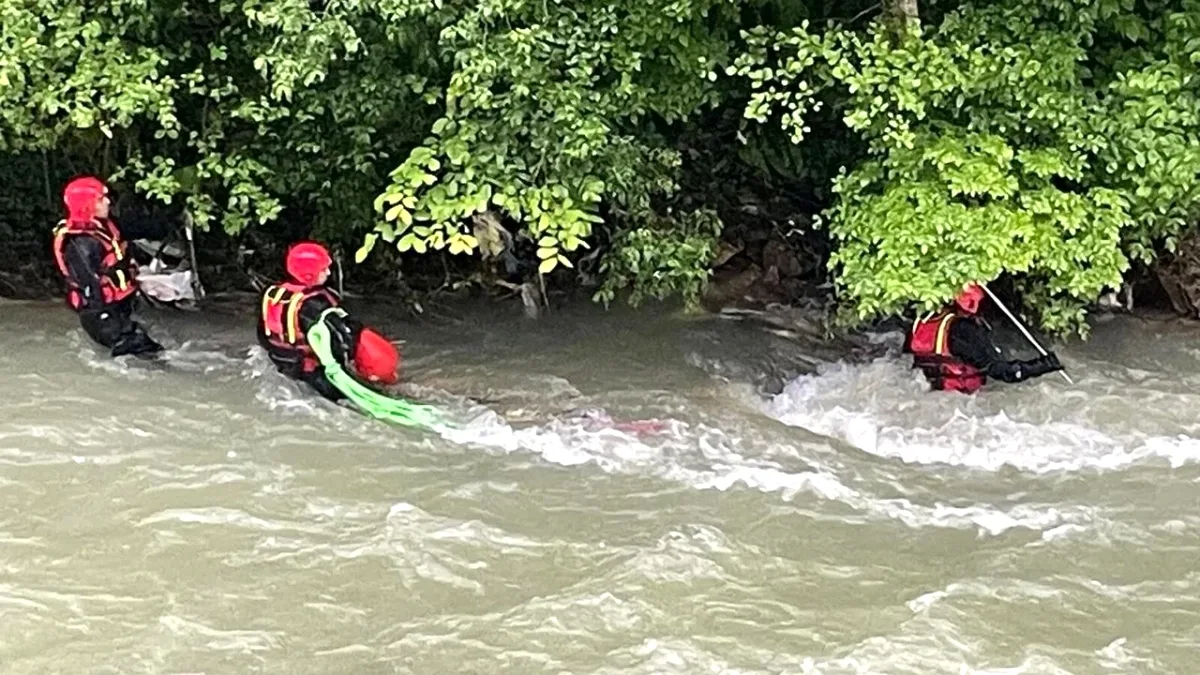 Giresun'da HES Kapakları İddiası: Amca ve Yeğen Selde Kayboldu Giresun'da HES Kapakları İddiası: Amca ve Yeğen Selde Kayboldu