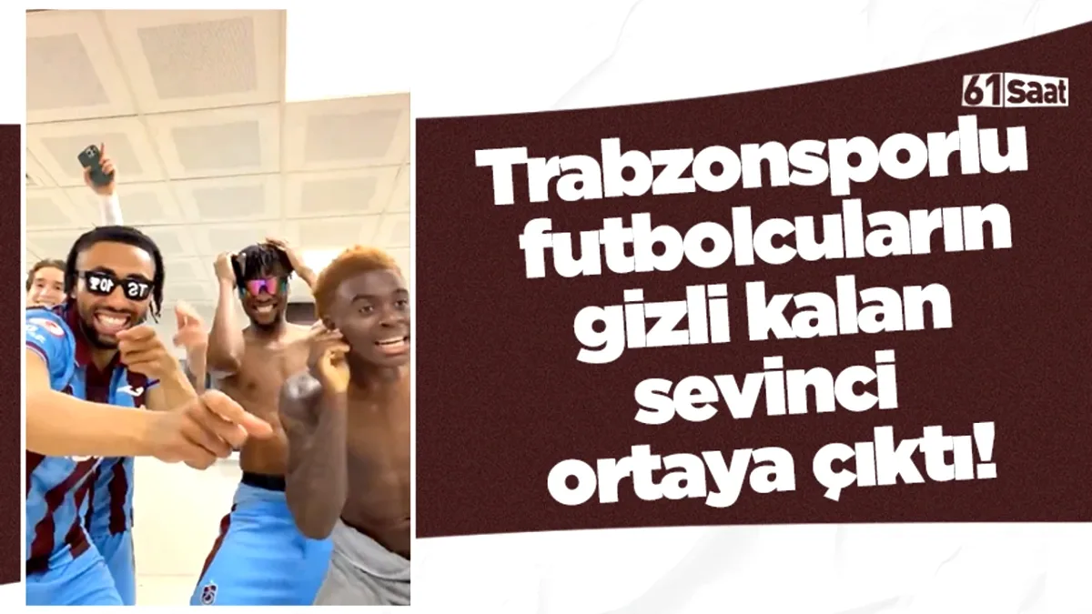 Trabzonspor'dan Tarihi 9. Kupa ve Soyunma Odası Coşkusu Trabzonspor'dan Tarihi 9. Kupa ve Soyunma Odası Coşkusu