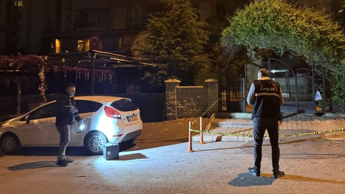 Kayseri'de Kadına Şiddete Müdahale Eden İki Kardeş Bıçaklandı Kayseri'de Kadına Şiddete Müdahale Eden İki Kardeş Bıçaklandı