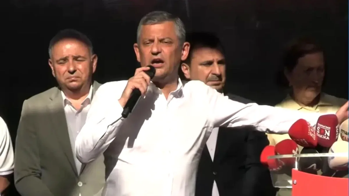 Özgür Özel: "İftiracılar Mahkeme Karşısında Rezil Oldu" Özgür Özel: "İftiracılar Mahkeme Karşısında Rezil Oldu"