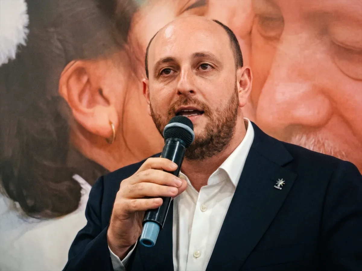 AK Parti Yalova Bayramlaşmasında Gelecek Vurgusu AK Parti Yalova Bayramlaşmasında Gelecek Vurgusu