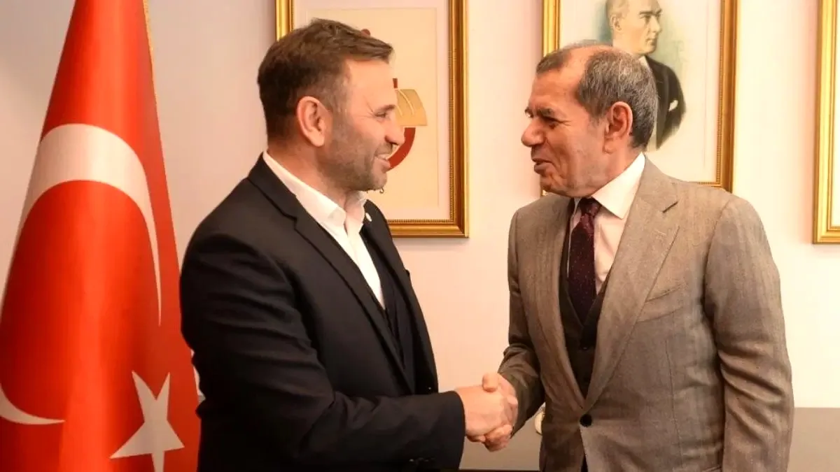 Galatasaray'da Okan Buruk'un Yeni Sözleşme Detayları ve Maaş Artışı Galatasaray'da Okan Buruk'un Yeni Sözleşme Detayları ve Maaş Artışı
