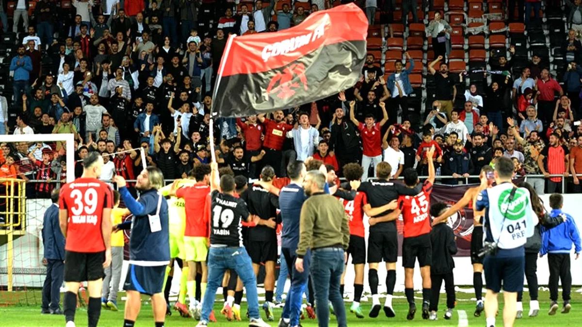 Çorum FK Şampiyonluk Kutlamasını Erteledi Çorum FK Şampiyonluk Kutlamasını Erteledi