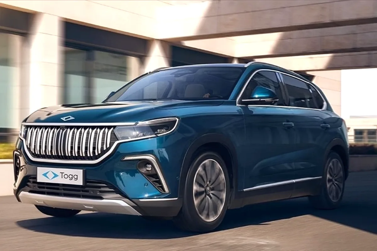 Türkiye Otomotiv Pazarında Elektrikli Araçlar Yükselişte: Togg Zirvedeki Yerini Koruyor Türkiye Otomotiv Pazarında Elektrikli Araçlar Yükselişte: Togg Zirvedeki Yerini Koruyor