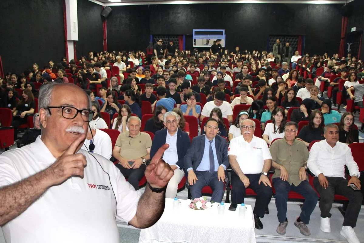 Savunma Sanayisinde Yerli Üretim Oranı Yüzde 80'e Ulaştı Savunma Sanayisinde Yerli Üretim Oranı Yüzde 80'e Ulaştı