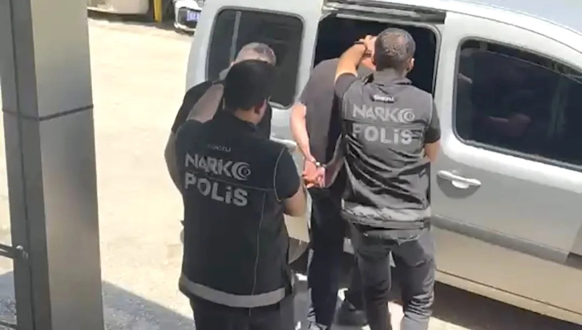 Tunceli'de Uyuşturucu Operasyonu: 2 Şüpheli Tutuklandı Tunceli'de Uyuşturucu Operasyonu: 2 Şüpheli Tutuklandı