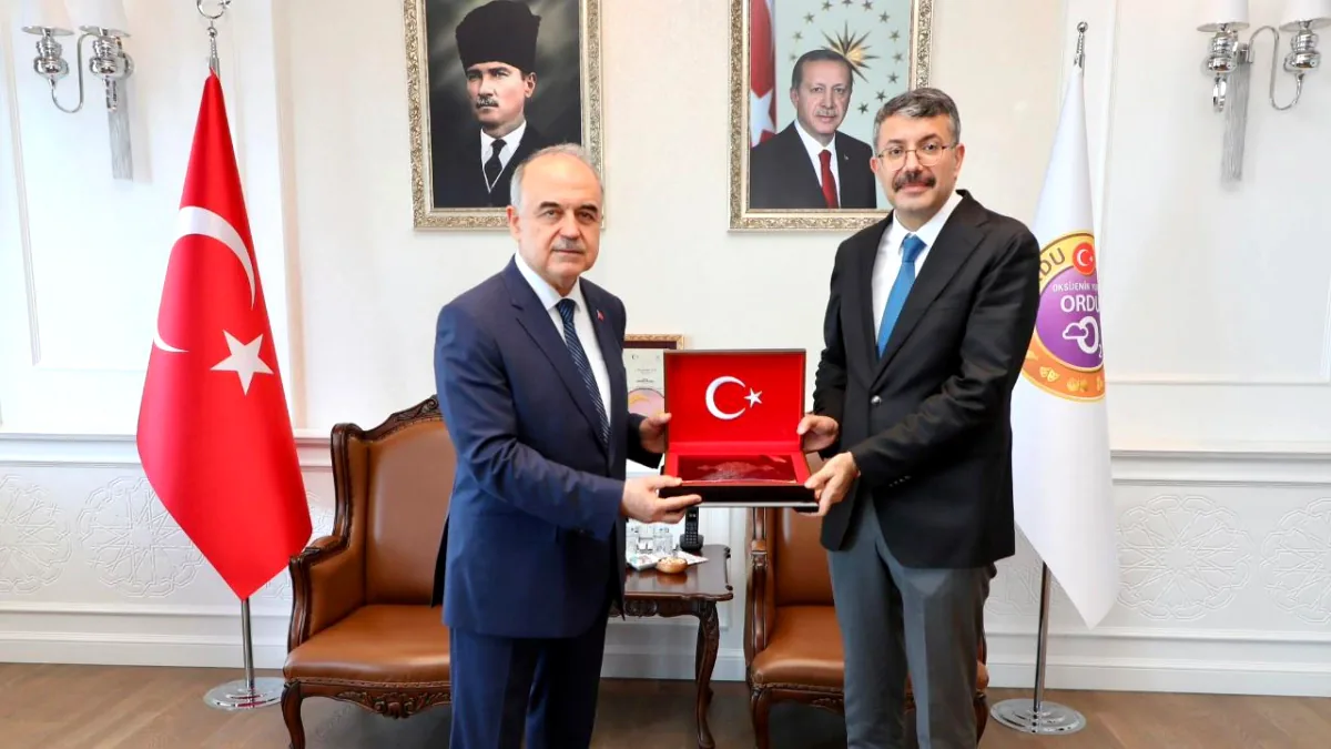 İçişleri Bakan Yardımcısı Çelik Ordu Valisi Erol'u Ziyaret Etti İçişleri Bakan Yardımcısı Çelik Ordu Valisi Erol'u Ziyaret Etti