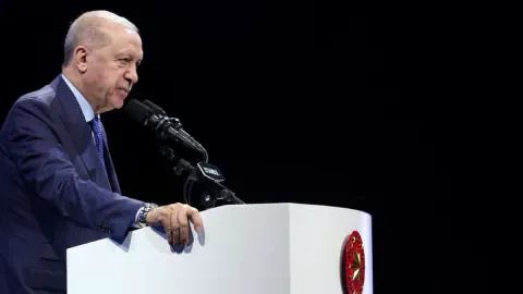 Cumhurbaşkanı Erdoğan: "Sıfır Atık Hareketiyle 365 Milyar Lira Ekonomiye Katkı Sağladık" Cumhurbaşkanı Erdoğan: "Sıfır Atık Hareketiyle 365 Milyar Lira Ekonomiye Katkı Sağladık"
