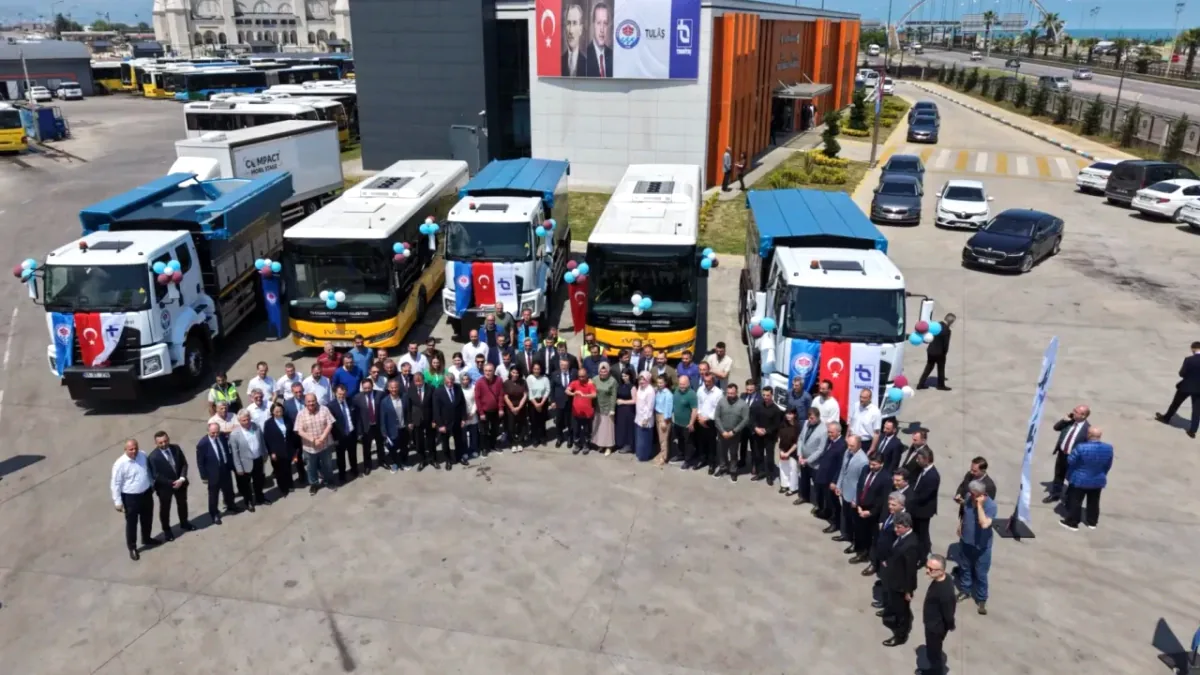 Trabzon'da Toplu Taşıma ve Yol Bakımına Güçlü Destek: 5 Yeni Araç Filo'da Trabzon'da Toplu Taşıma ve Yol Bakımına Güçlü Destek: 5 Yeni Araç Filo'da