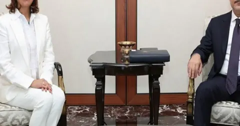 Bakan Hakan Fidan'dan Kritik Kıbrıs Görüşmesi: İki Devletli Çözüm Mesajı