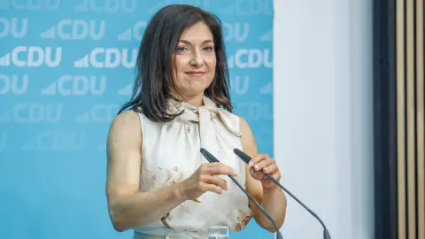 Almanya'da Güneş Paneli Sahiplerine Kötü Haber: Destek Ödemeleri Kalkıyor mu? Almanya'da Güneş Paneli Sahiplerine Kötü Haber: Destek Ödemeleri Kalkıyor mu?