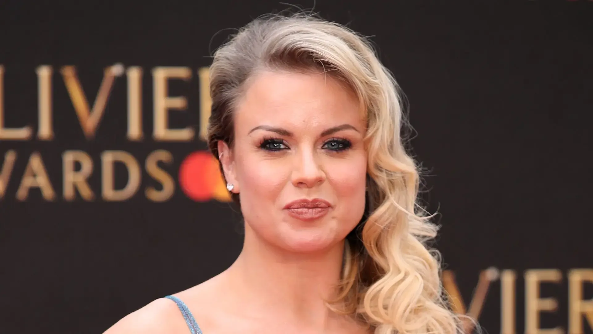 Strictly Come Dancing'in Yıldızı Joanne Clifton'dan Sürpriz Bebek Haberi Strictly Come Dancing'in Yıldızı Joanne Clifton'dan Sürpriz Bebek Haberi