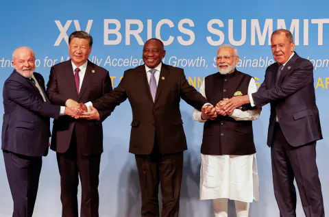 Diplomaside Sembolizm ve Protokol: BRICS Banknotu ve Güven Mektupları