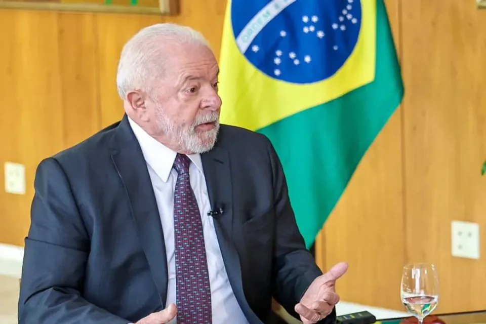 Brezilya Seçim Yarışında Lula ve Bolsonaro Arasındaki Kritik Dengeler görseli