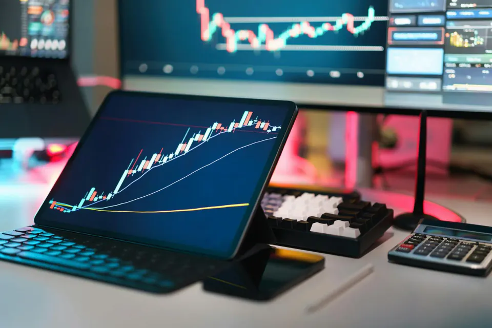 Bitcoin ve Ether ETF'lerinde Güçlü Dönüş: Kurumsal Girişler Artıyor görseli