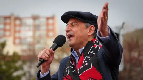 CHP'de Liderlik Tercihi: Yozgat'tan Özgür Özel'e Güçlü Destek