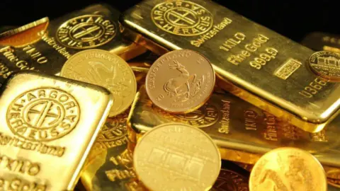 Goldman Sachs'tan altın şoku: 2027 sonu için 5.400 dolar tahmini korundu