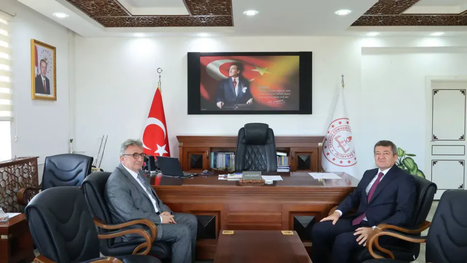 Bozüyük Kaymakamı Helvacı, İl Milli Eğitim Müdürü Şimşek'i Ziyaret Etti görseli