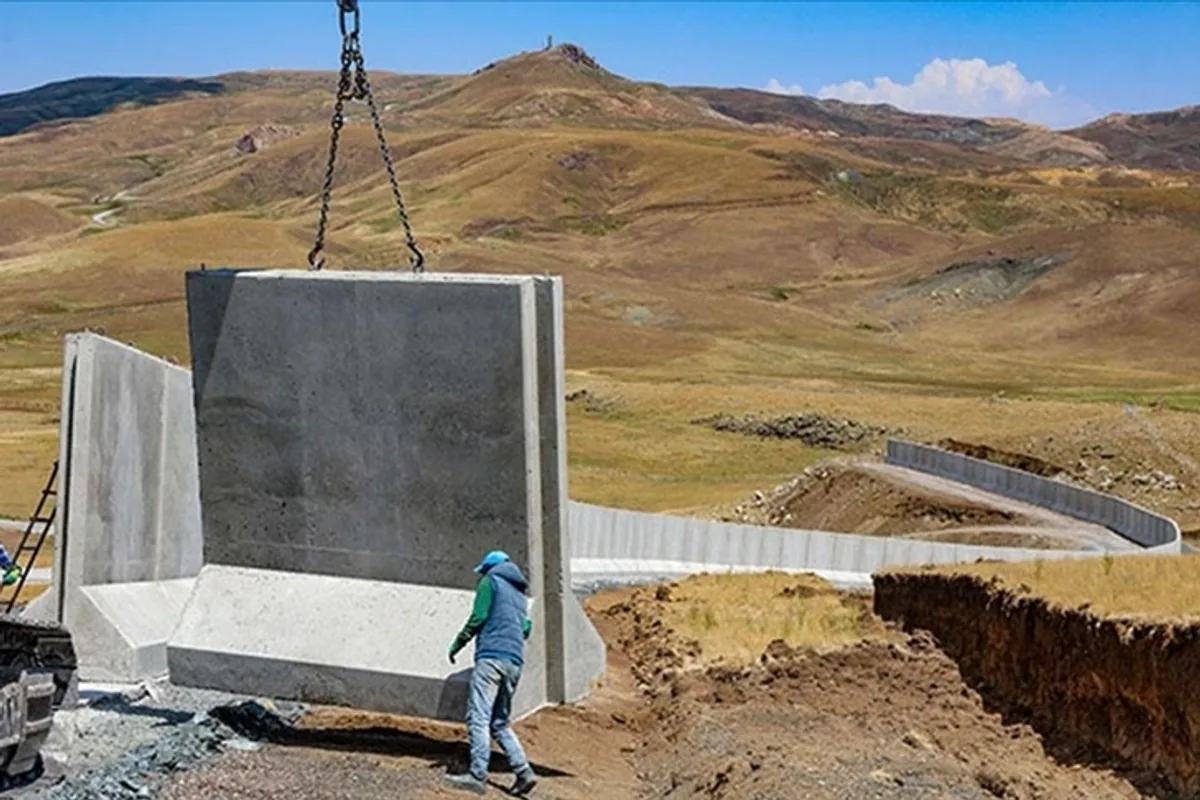 Sınır Güvenlik Sistemi'nde Kritik Eşik: 1.339 Kilometre Tamamlandı Sınır Güvenlik Sistemi'nde Kritik Eşik: 1.339 Kilometre Tamamlandı