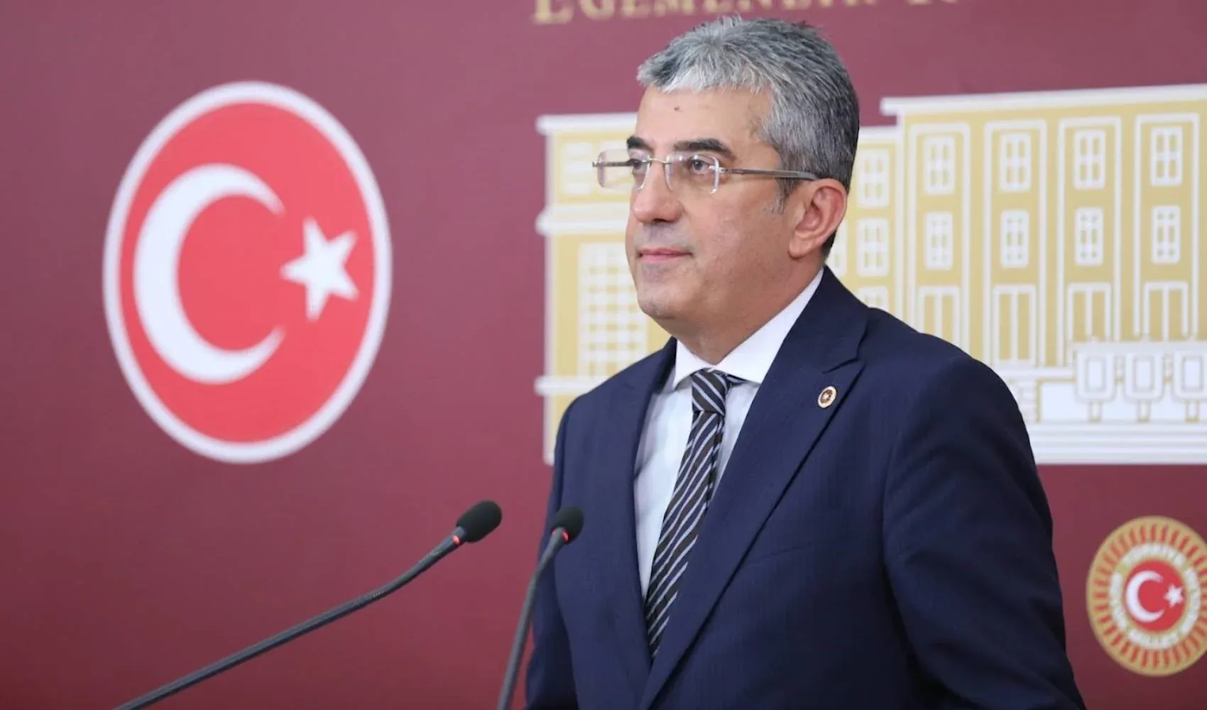 Döwletjan Ýagşymyradow Kemerini Korumak İçin Aleksey Butorin ile Karşı Karşıya Döwletjan Ýagşymyradow Kemerini Korumak İçin Aleksey Butorin ile Karşı Karşıya