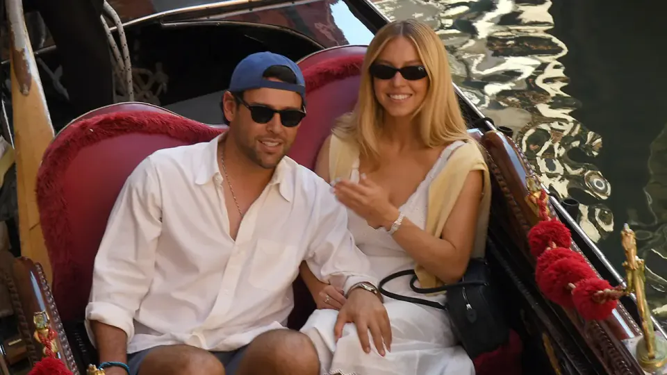 Scooter Braun ve Sydney Sweeney Venedik'te: Gondol Kareleri İlişki Spekülasyonlarını Ateşledi görseli