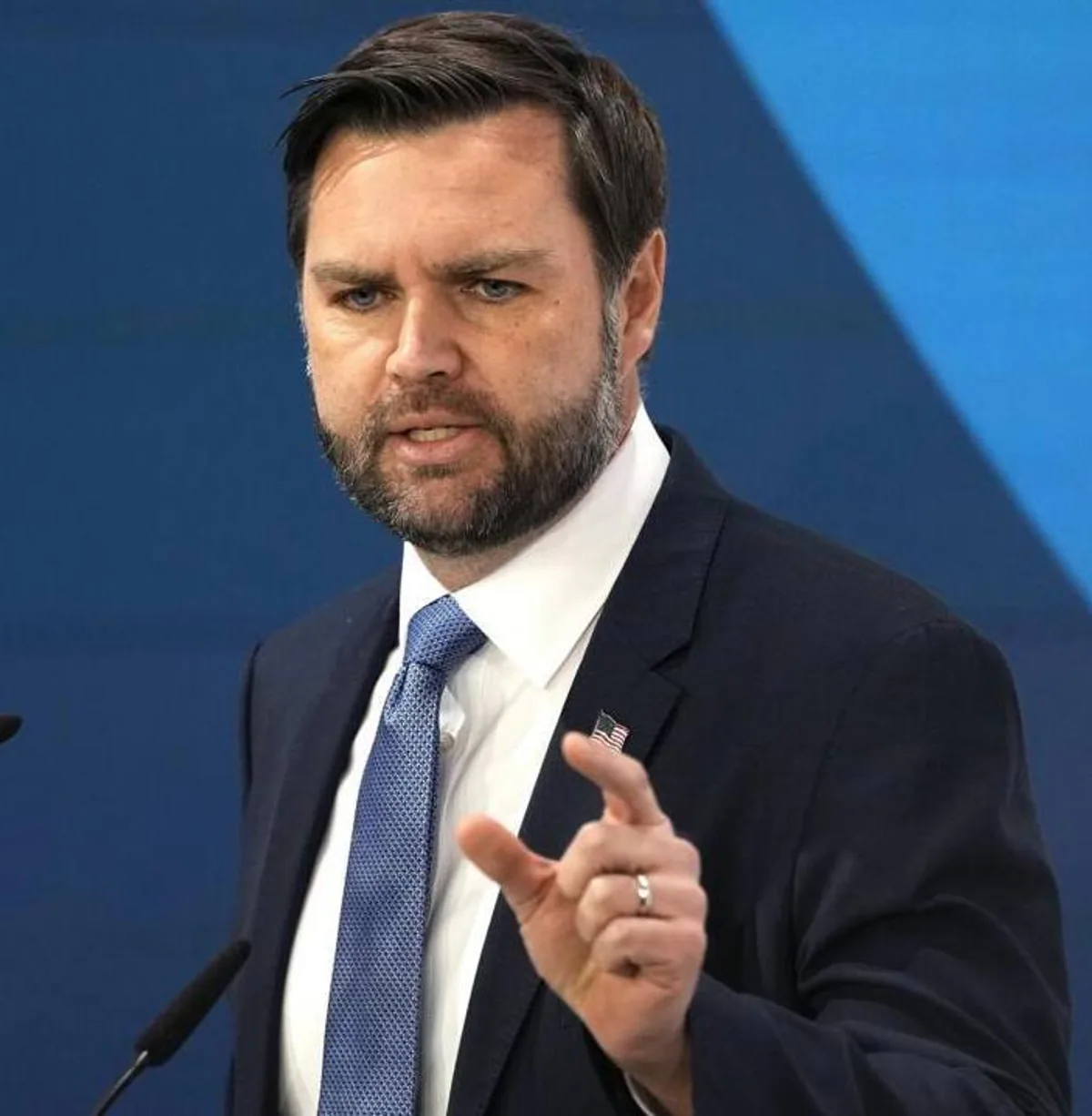 ABD Başkan Yardımcısı JD Vance'ten İngiltere Yönetimine Sert Eleştiri ABD Başkan Yardımcısı JD Vance'ten İngiltere Yönetimine Sert Eleştiri