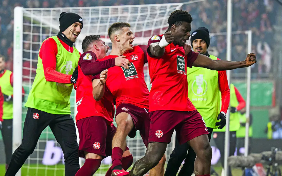 1. FC Kaiserslautern'in Yükseliş Stratejisi: Miras ve Genç Yetenekler görseli