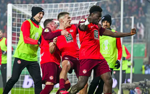 1. FC Kaiserslautern'in Yükseliş Stratejisi: Miras ve Genç Yetenekler