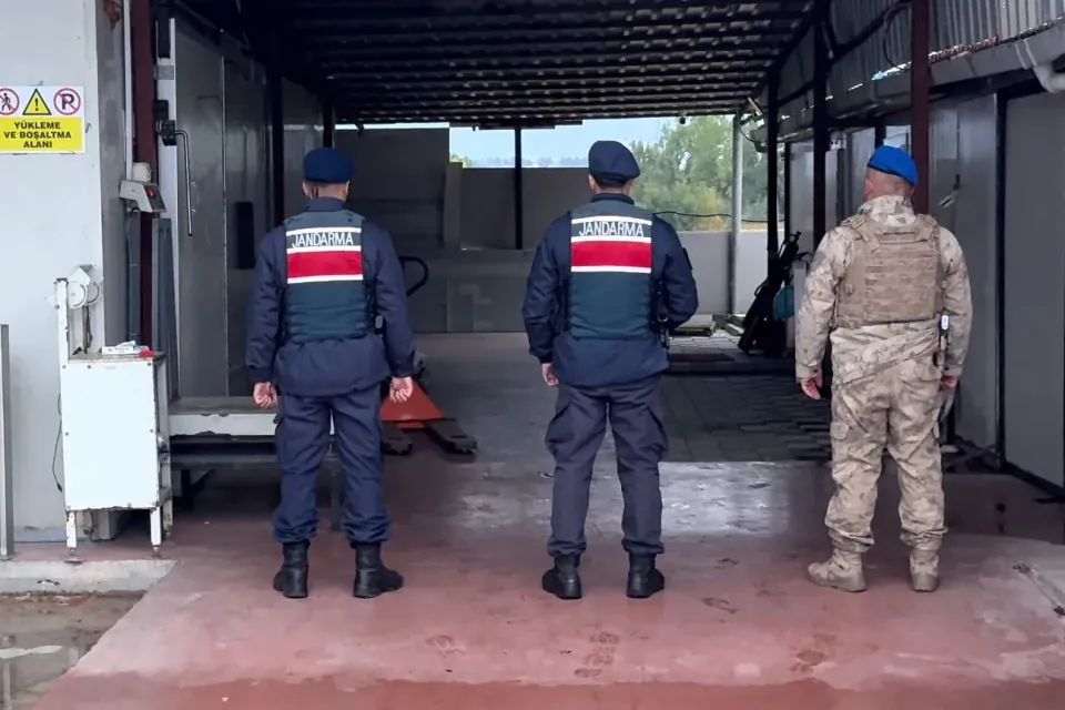 Bolu'da zimmet operasyonu: 21 mantar çadırı 'yeni'ymiş gibi ihale edildi, 24 milyon TL zarar görseli