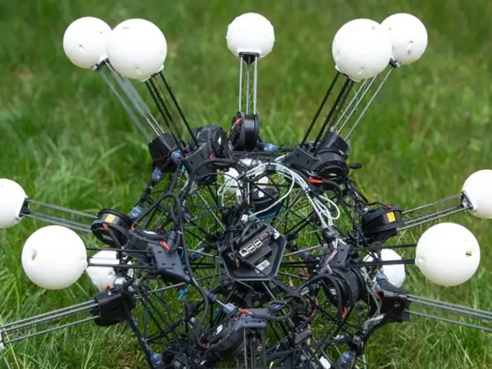 Duke Üniversitesi'nden Devrim: 20 Bacaklı Robot Argus Ezberleri Bozuyor görseli