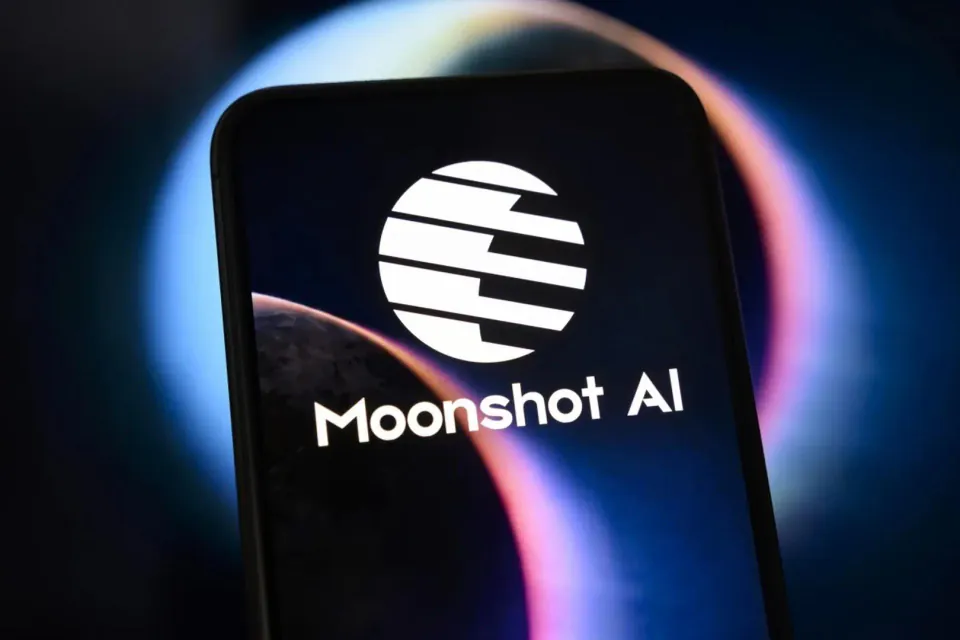Moonshot'un Kimi modeli: ABD ajansları 'Amerikan modellerden kopyalama' suçlamasıyla öne sürdü görseli