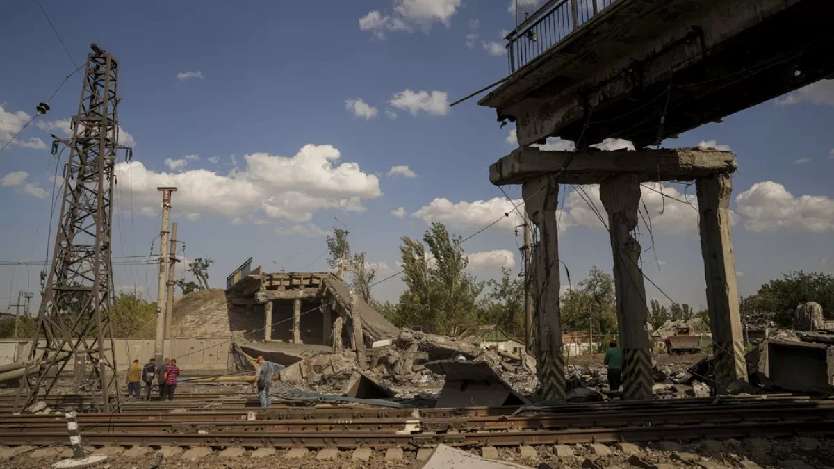 Rusya Donetsk Bölgesi'nde Stratejik Bir Lojistik Merkezi Ele Geçirdi Rusya Donetsk Bölgesi'nde Stratejik Bir Lojistik Merkezi Ele Geçirdi