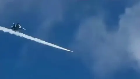Ukrayna Mig-29'undan Şahed İHA'sına Füze Hamlesi: Anlar Kamerada Ukrayna Mig-29'undan Şahed İHA'sına Füze Hamlesi: Anlar Kamerada