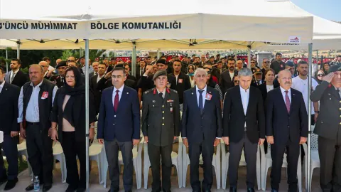 Afyonkarahisar'da 14 yıl önceki patlamada şehit olan 25 asker anıldı