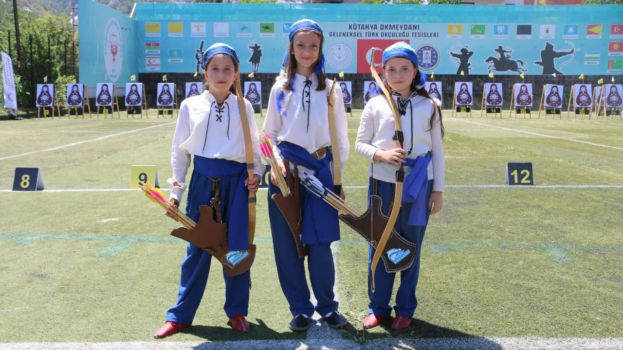 Kütahya'da Geleneksel Okçuluk Türkiye Şampiyonası Başladı Kütahya'da Geleneksel Okçuluk Türkiye Şampiyonası Başladı
