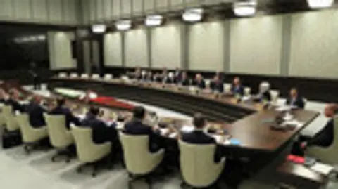 Cumhurbaşkanlığı Kabinesi Beştepe'de Toplanıyor: Kritik Gündem Maddeleri Belirlendi